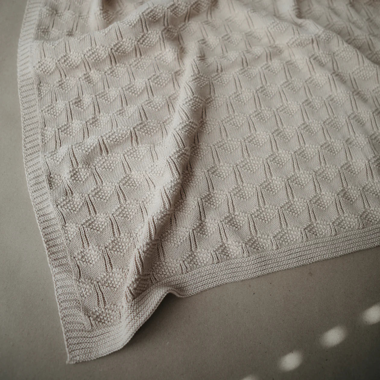 Mushie Knitted Honeycomb Baby Blanket - Beige