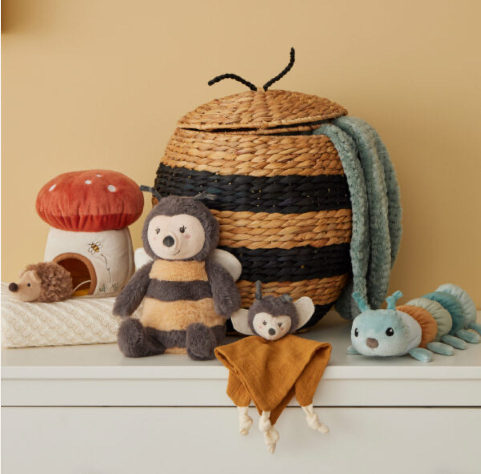 Bumble the Bee Comforter