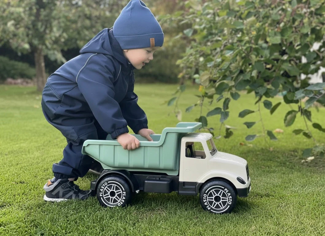 Giant Tipper Truck Plasto